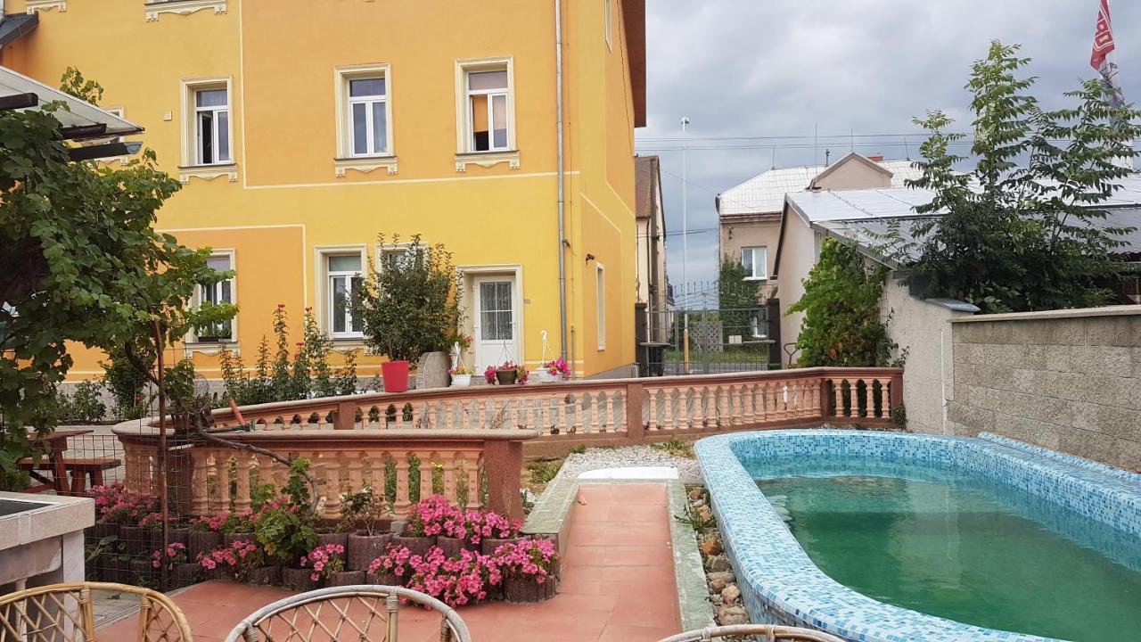 Penzion Duong Apartments Karlovy Vary Esterno foto